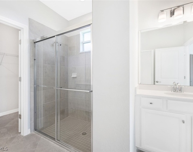 2672 Vine Avenue - Photo Thumbnail 22