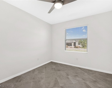 2672 Vine Avenue - Photo Thumbnail 15