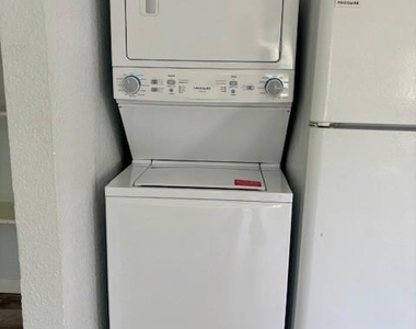 2330 Dorrington Street - Photo Thumbnail 5