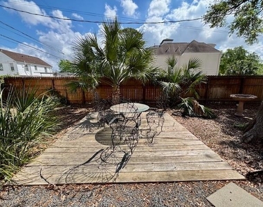 2330 Dorrington Street - Photo Thumbnail 9