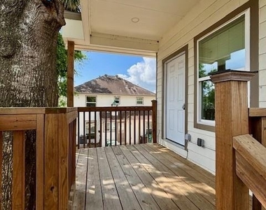 2330 Dorrington Street - Photo Thumbnail 1