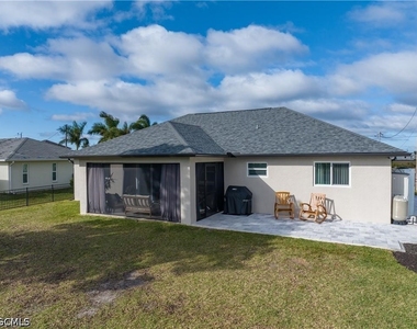 231 Nw 26th Avenue - Photo Thumbnail 1
