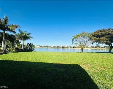 12469 Pebble Stone Court - Photo Thumbnail 18
