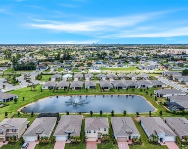 421 Coral Reef Place - Photo Thumbnail 2