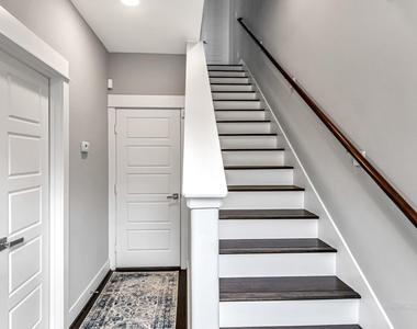 3105 Gillespie Street - Photo Thumbnail 4