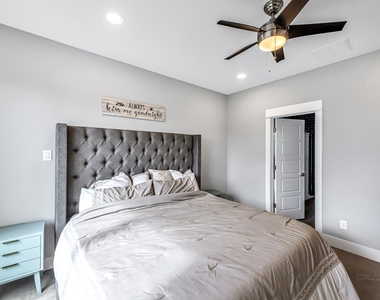 3105 Gillespie Street - Photo Thumbnail 28