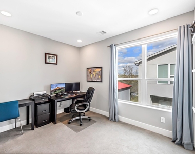 3105 Gillespie Street - Photo Thumbnail 24