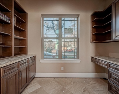 2011 Crescent Drive - Photo Thumbnail 12