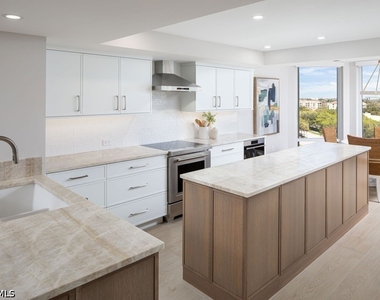 6849 Grenadier Boulevard - Photo Thumbnail 19