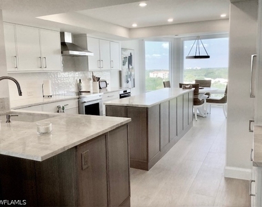 6849 Grenadier Boulevard - Photo Thumbnail 17