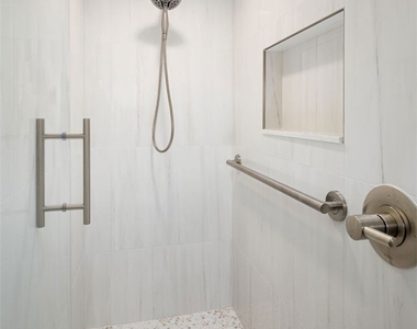 6849 Grenadier Boulevard - Photo Thumbnail 21