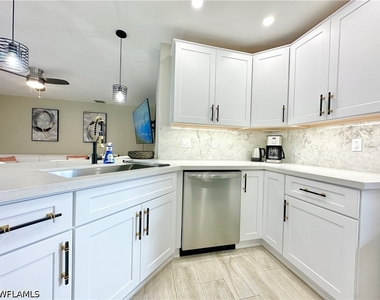 3639 Kent Drive - Photo Thumbnail 15