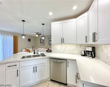 3639 Kent Drive - Photo Thumbnail 16