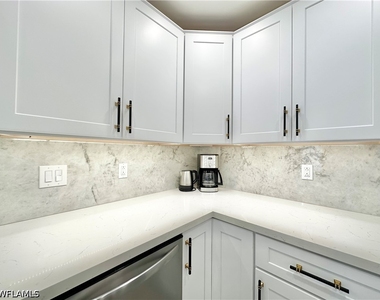 3639 Kent Drive - Photo Thumbnail 18