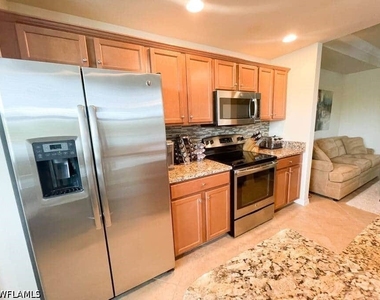 9820 Giaveno Circle - Photo Thumbnail 10