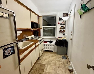 735 Elm - Photo Thumbnail 5