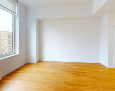 795 Columbus Ave - Photo Thumbnail 2