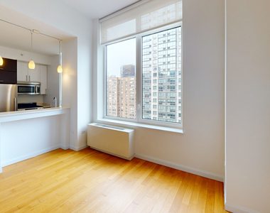 795 Columbus Ave - Photo Thumbnail 3