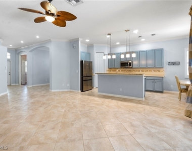 6522 Waverly Green Way - Photo Thumbnail 3