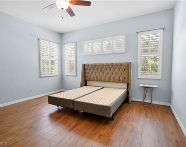 6522 Waverly Green Way - Photo Thumbnail 9