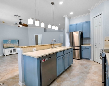 6522 Waverly Green Way - Photo Thumbnail 6