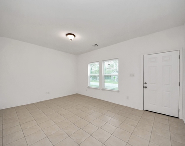 9210 Wheatley Street - Photo Thumbnail 7