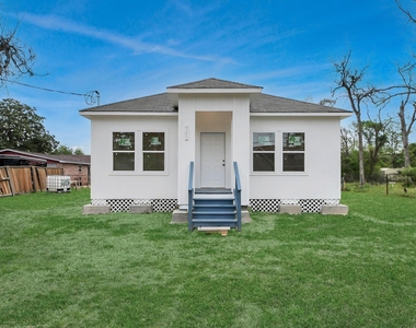 9210 Wheatley Street - Photo Thumbnail 2