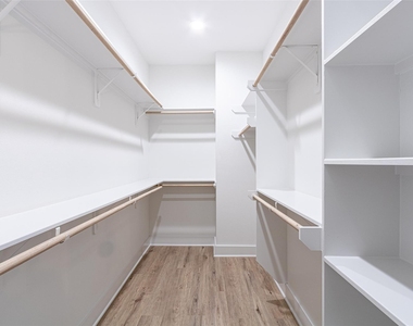 6814 Burkett Street - Photo Thumbnail 16