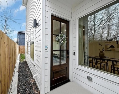 6814 Burkett Street - Photo Thumbnail 8