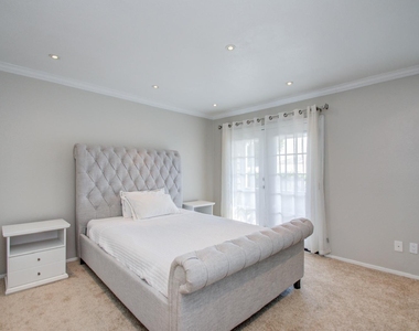 5807 Beverly Hill Street - Photo Thumbnail 11