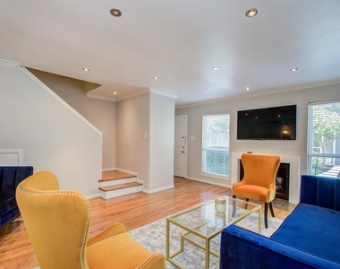 5807 Beverly Hill Street - Photo Thumbnail 3