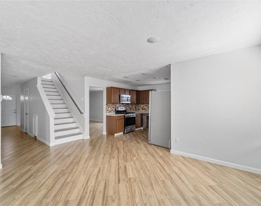 11959 Swords Creek Road - Photo Thumbnail 5