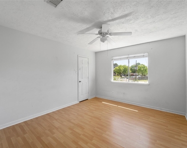 11959 Swords Creek Road - Photo Thumbnail 15