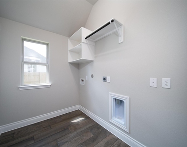 8703 Azalea Crossing Ct - Photo Thumbnail 27