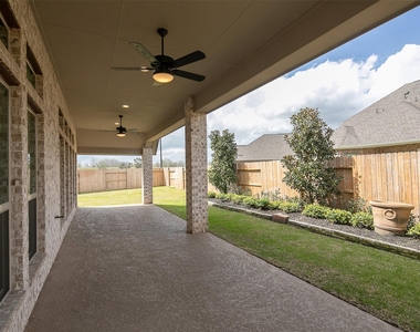8703 Azalea Crossing Ct - Photo Thumbnail 2