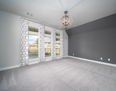 8703 Azalea Crossing Ct - Photo Thumbnail 15