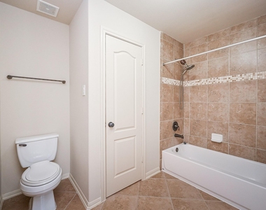 19 Sandwell Place - Photo Thumbnail 15