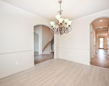 19 Sandwell Place - Photo Thumbnail 22