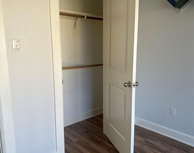 11685 Alief Clodine Road - Photo Thumbnail 6