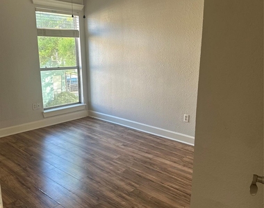 11685 Alief Clodine Road - Photo Thumbnail 7