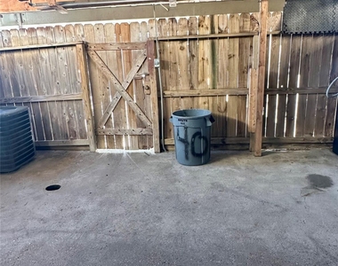 11685 Alief Clodine Road - Photo Thumbnail 12