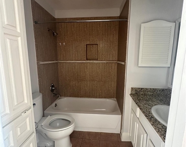 11685 Alief Clodine Road - Photo Thumbnail 9