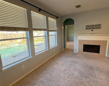 18022 Oak Orchard Lane - Photo Thumbnail 9
