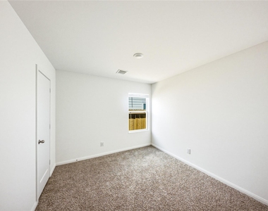 16802 N Marie Village Dr - Photo Thumbnail 10