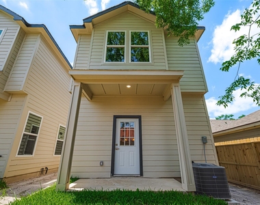 2414 Sam Wilson 001 Street - Photo Thumbnail 27