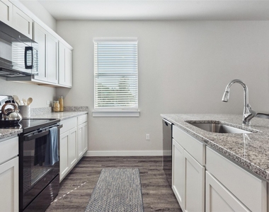 520-1102b Powell Drive - Photo Thumbnail 11