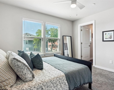 520-1102b Powell Drive - Photo Thumbnail 22