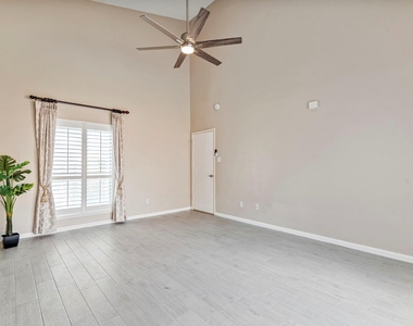 3218 Freshmeadows Drive - Photo Thumbnail 22