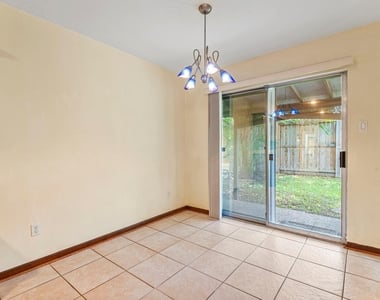 3218 Freshmeadows Drive - Photo Thumbnail 6