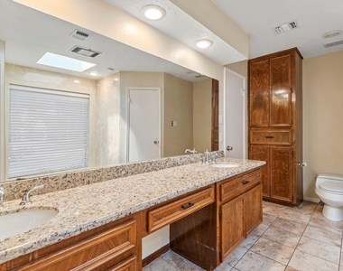 3218 Freshmeadows Drive - Photo Thumbnail 25